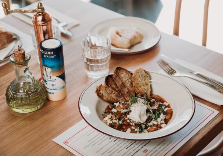 What Makes Laikon Delicatessen a Favorite Spot for Food Lovers